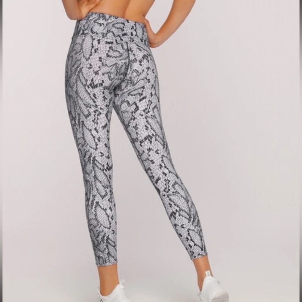 Lorna Jane Mid-Rise Cropped Blue Snakeskin Legging S - Picture 2 of 11
